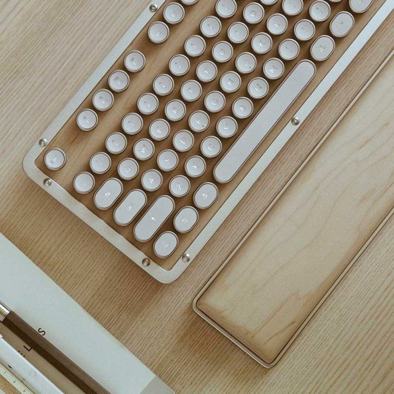 angle shot of retro keyboard in maple wood