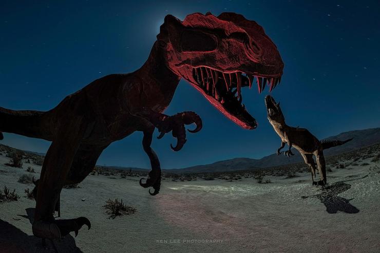 Dinosaur sculptures. Ricardo Breceda.