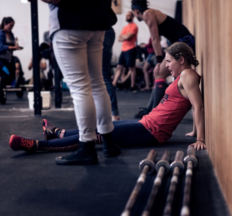 CrossFit athlete in pain, picture taken with prime lens 50mm