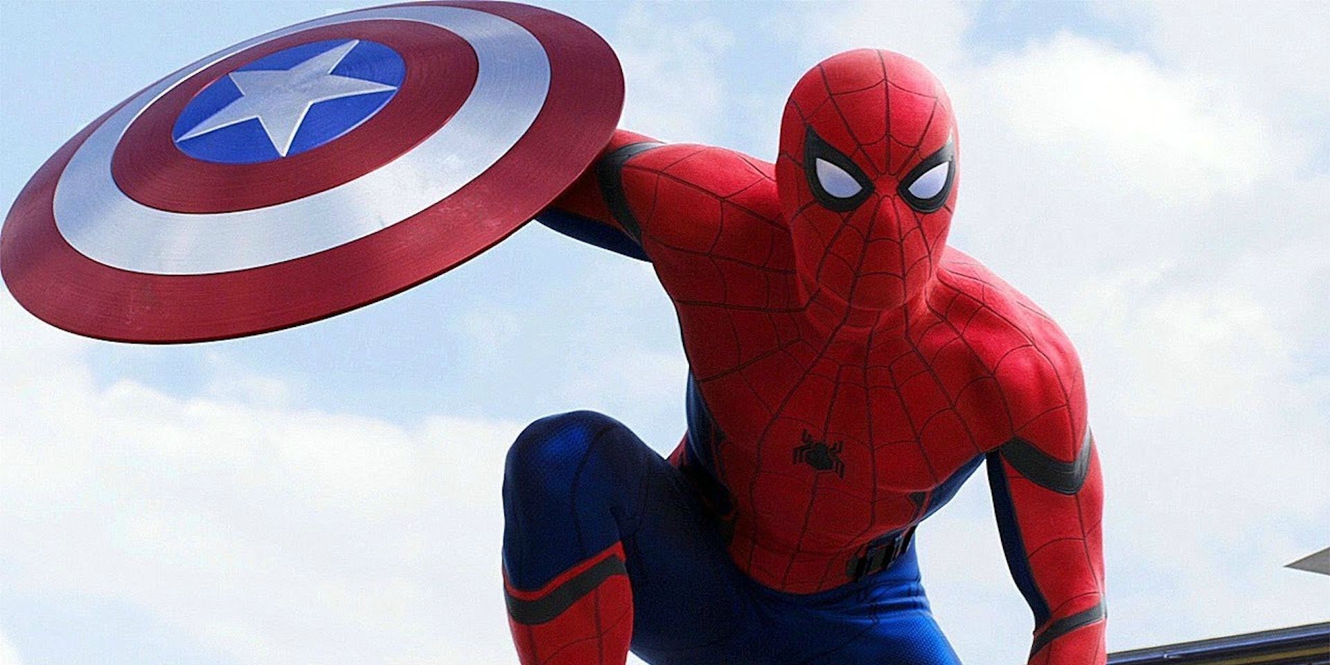 Tom-Holland-as-Spider-Man-with-Shield-in-Captain-America-Civil-War