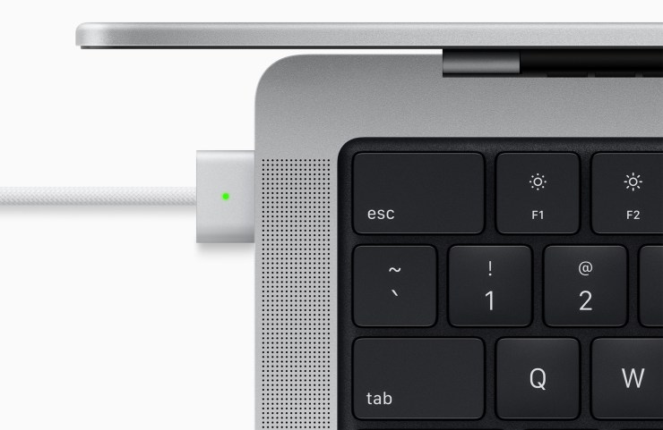 MacBook Pro power and MagSafe 3