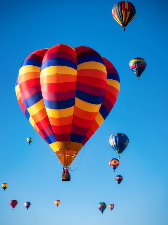 Balloons in flight at Albuquerque balloon festival  