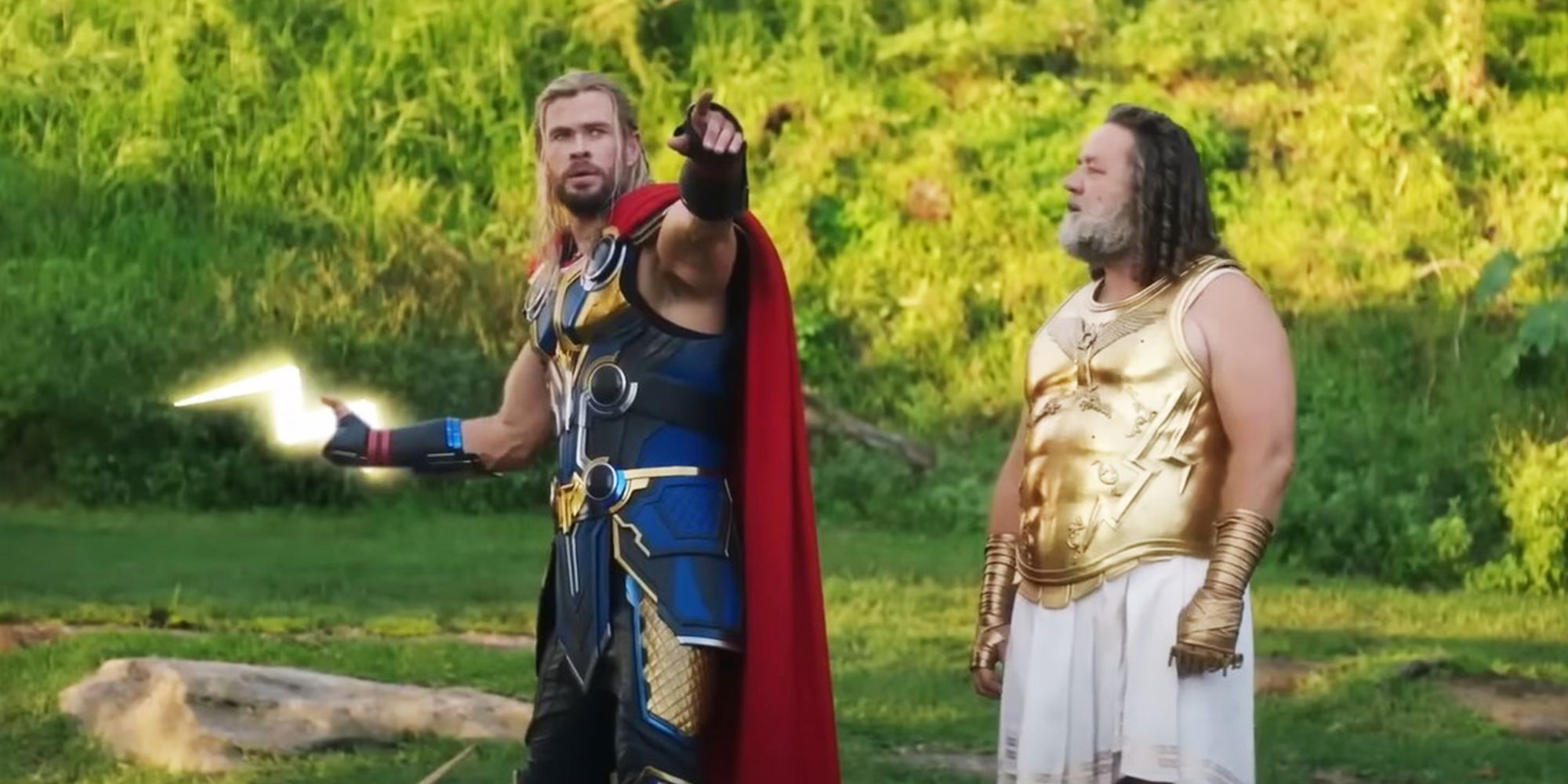 Zeus teaches Thor how to use Thunderbolt