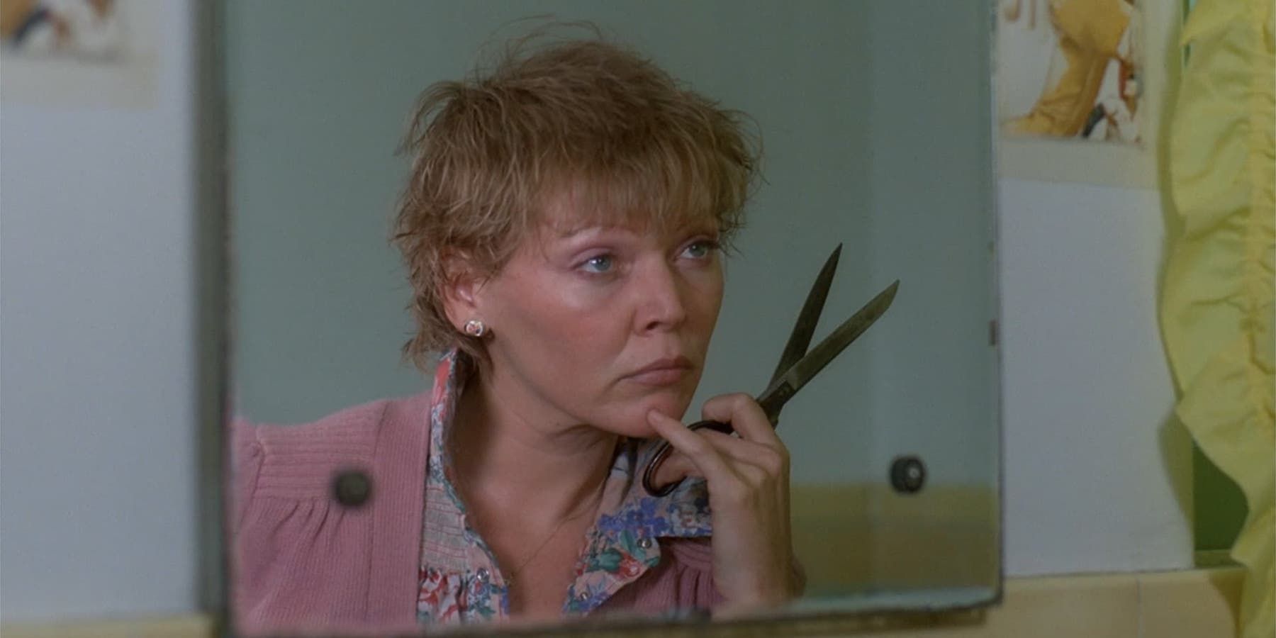 Susan Tyrrell as Cheryl Roberts in Butcher Baker Nightmare Maker